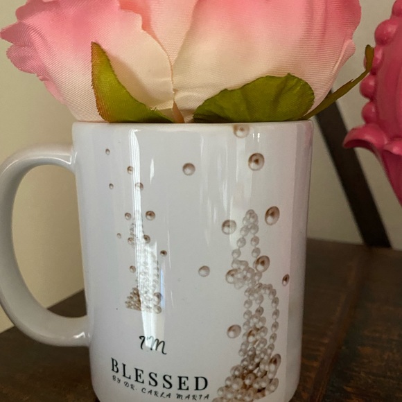 Crown Designer Mug with Pearl Accents - Picture 2 of 3